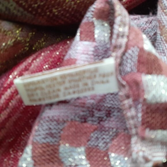 Collection Eighteen Maroon Rayon Metallic Rectangle Fringe  Scarf 80x21.5" - Picture 6 of 8